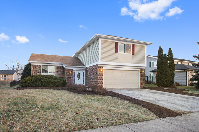 51 Willow Rd, Matteson, IL 60443 photo 2
