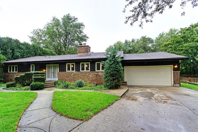 2402 Mehring Ave, Johnsburg, IL 60051 photo 1