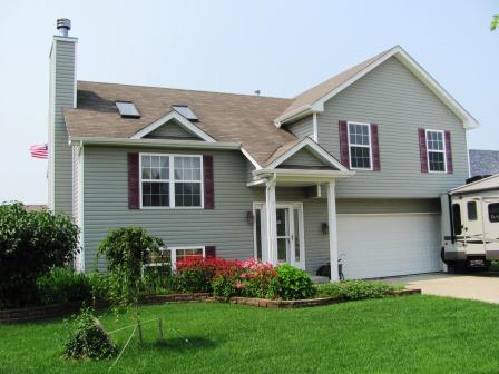 1861 Eagle Dr, Morris, IL 60450 photo 1