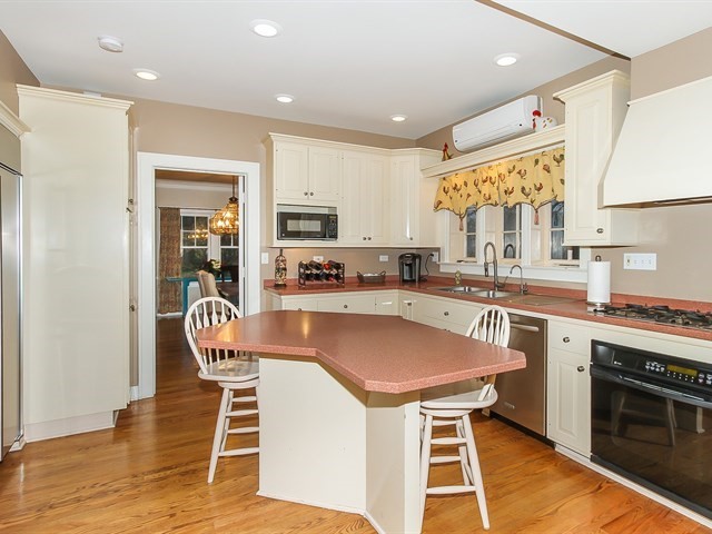 43 Hamilton Ave, Elgin, IL 60123 photo 10