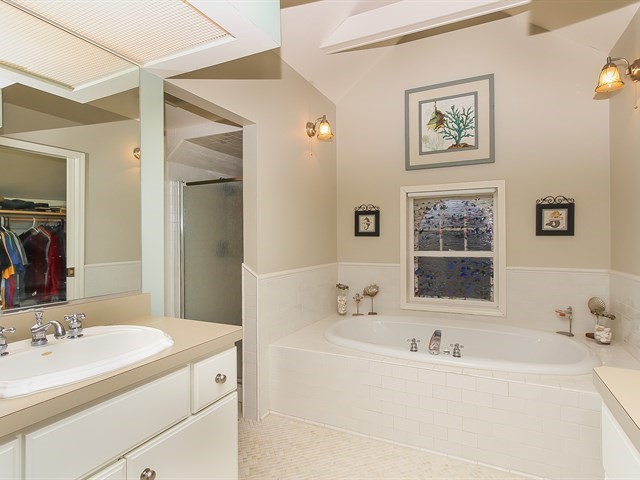 43 Hamilton Ave, Elgin, IL 60123 photo 14