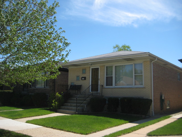 7019 40th Pl, Stickney, IL 60402 photo 2