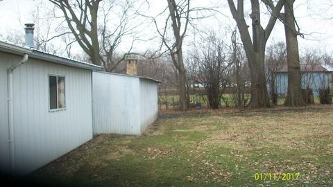 545 N 2nd St, Sheldon, IL 60966 photo 5
