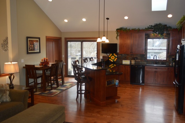 2412 Hyde Park Ave, Holiday Hills, IL 60051 photo 3