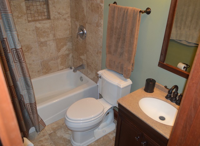 2412 Hyde Park Ave, Holiday Hills, IL 60051 photo 11