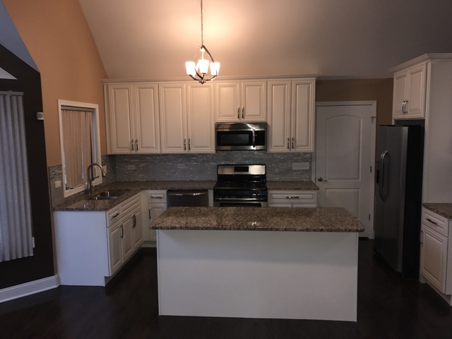 15524 Hamlin Ave, Markham, IL 60428 photo 2