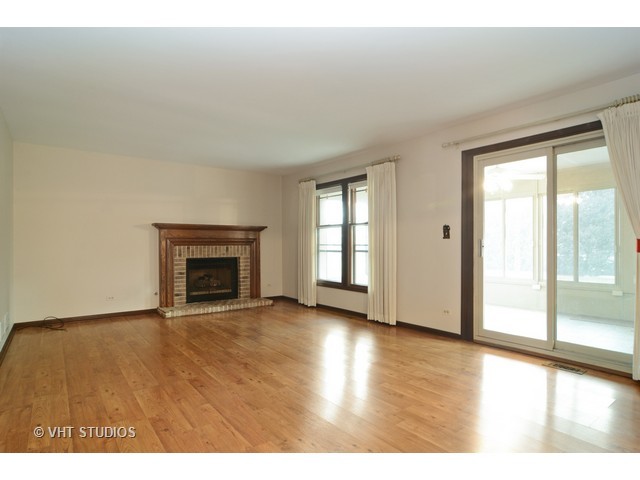 4325 Lombardy Ln, Hoffman Estates, IL 60192 photo 6