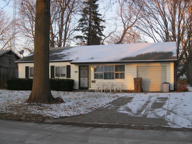 1708 Burnetta St, Champaign, IL 61821 photo 2
