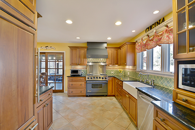 636 Hunter Rd, Glenview, IL 60025 photo 6