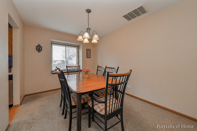 2950 Worcester Ln, Aurora, IL 60504 photo 4