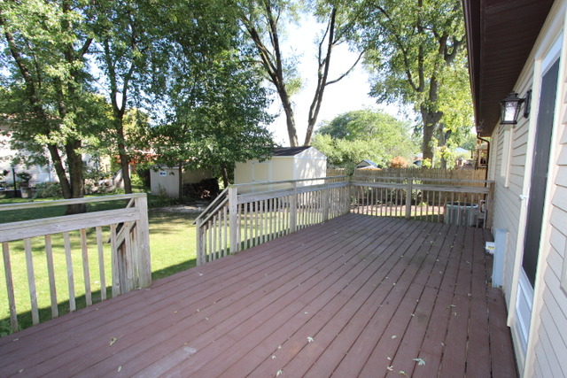 117 Berkshire Dr, Wheeling, IL 60090 photo 23
