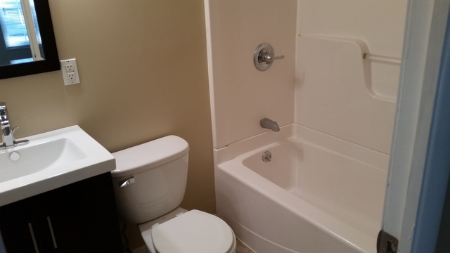 1204 Centennial Dr, Champaign, IL 61821 photo 5
