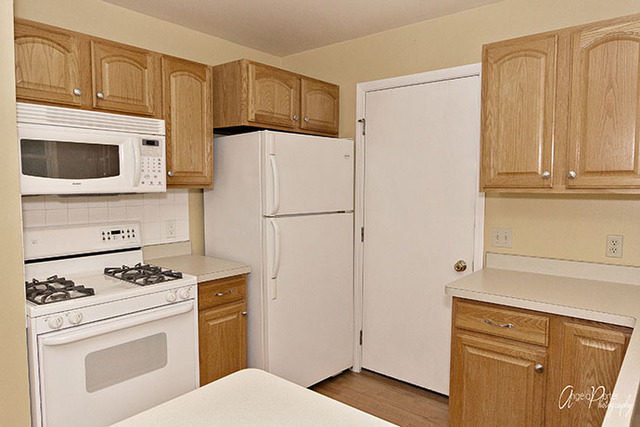 5822 Stonebridge Trl, Mchenry, IL 60050 photo 3