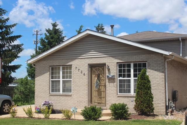 7734 W 62nd Pl, Summit, IL 60501 photo 2
