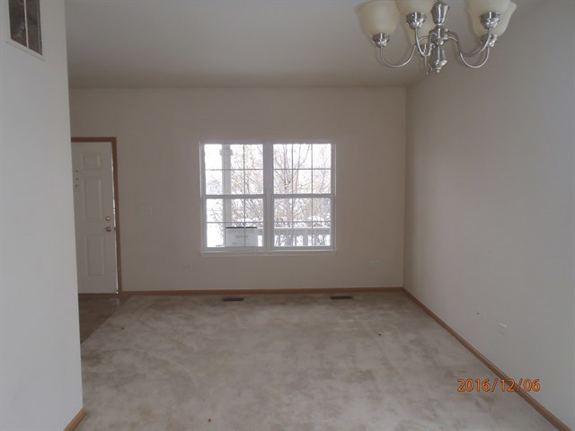 2716 Hoffman St, Plano, IL 60545 photo 4