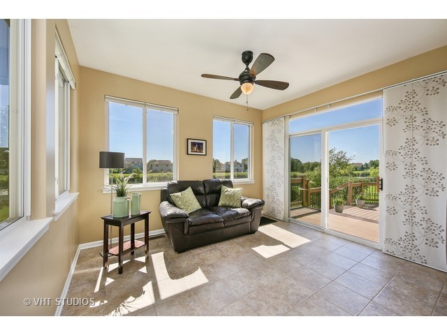25247 Pavilion Pl, Plainfield, IL 60585 photo 5