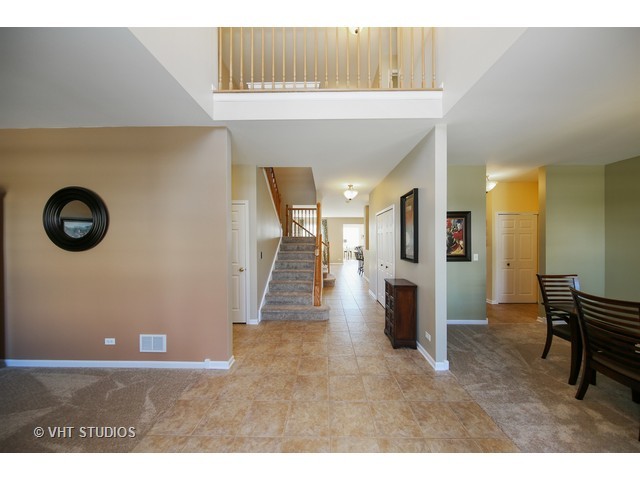 25247 Pavilion Pl, Plainfield, IL 60585 photo 3