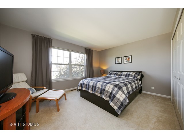 25247 Pavilion Pl, Plainfield, IL 60585 photo 17