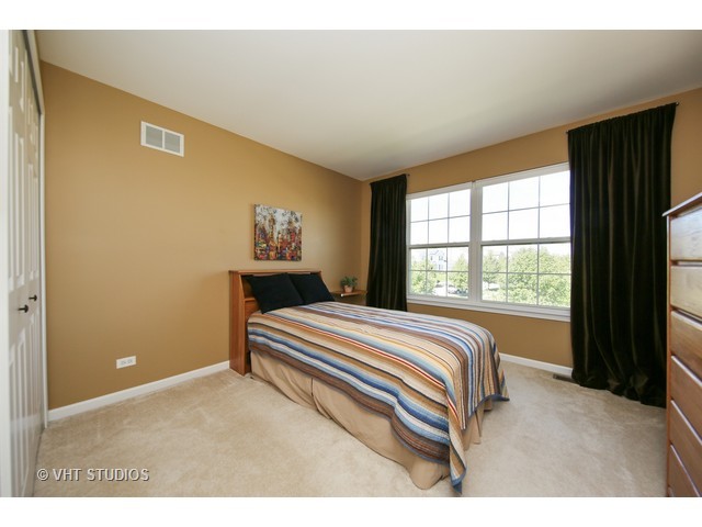 25247 Pavilion Pl, Plainfield, IL 60585 photo 18