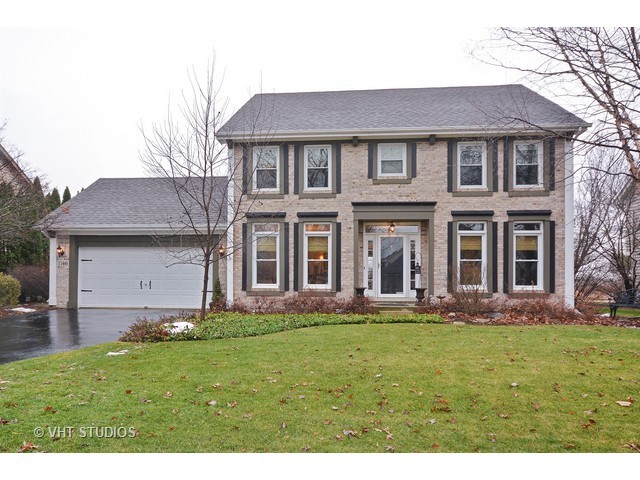 1146 Ancient Oaks Dr, Bartlett, IL 60103 photo 1