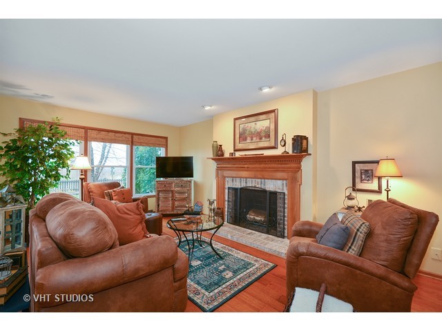 1146 Ancient Oaks Dr, Bartlett, IL 60103 photo 7