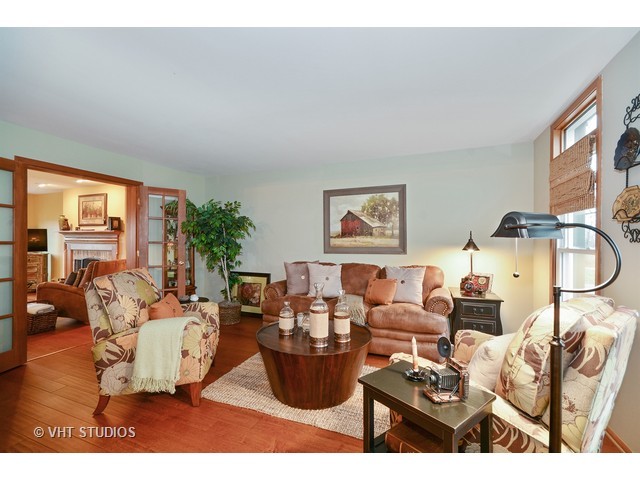 1146 Ancient Oaks Dr, Bartlett, IL 60103 photo 2