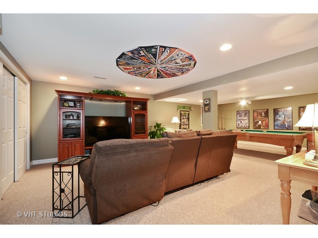 1146 Ancient Oaks Dr, Bartlett, IL 60103 photo 8
