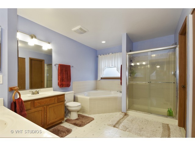336 Hampton St, Cary, IL 60013 photo 17