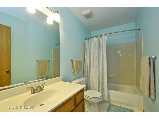 336 Hampton St, Cary, IL 60013 photo 21