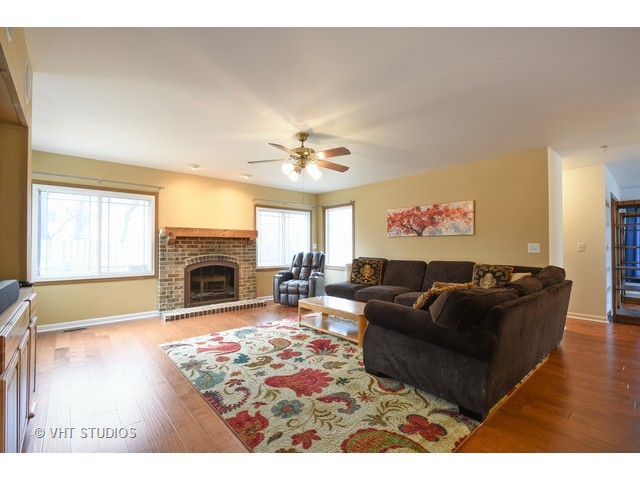 336 Hampton St, Cary, IL 60013 photo 11