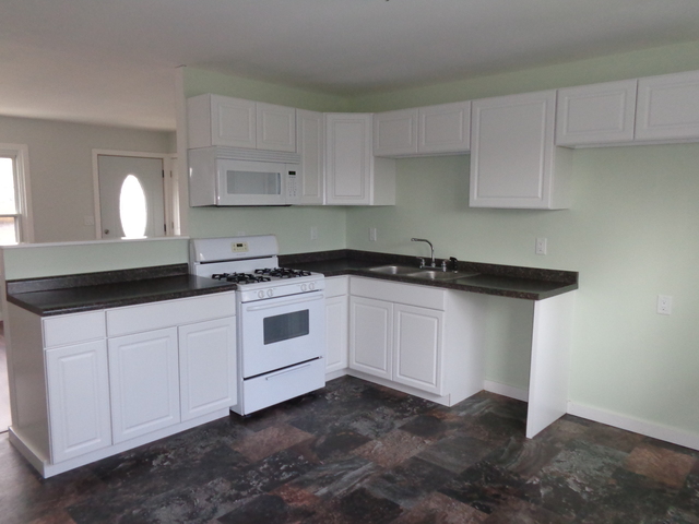 91 Strasma East Dr, Kankakee, IL 60901 photo 8