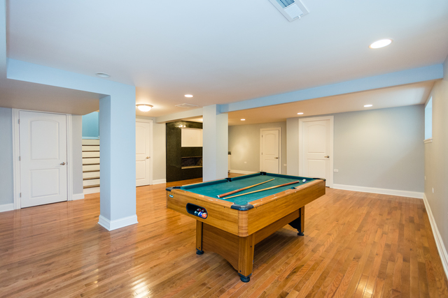 8120 S Champlain Ave, Chicago, IL 60619 photo 20