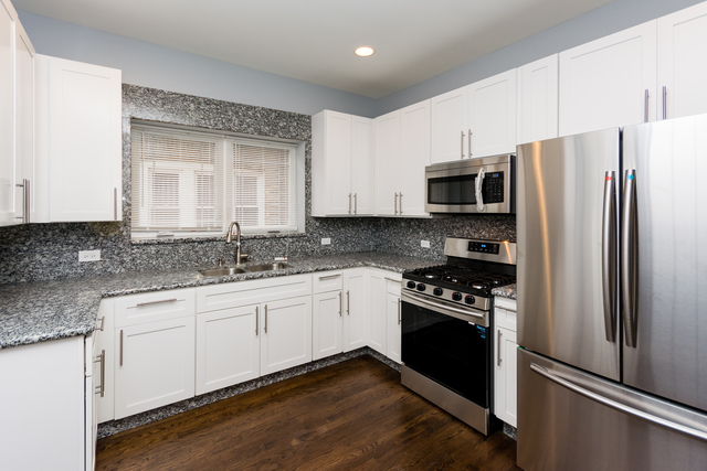 8120 S Champlain Ave, Chicago, IL 60619 photo 10