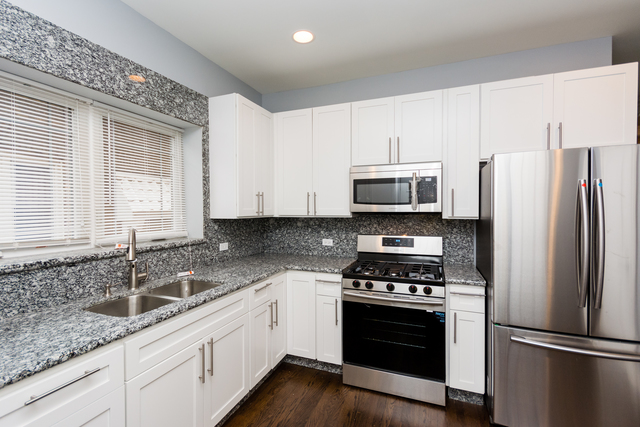 8120 S Champlain Ave, Chicago, IL 60619 photo 11