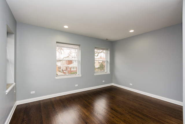 8120 S Champlain Ave, Chicago, IL 60619 photo 16