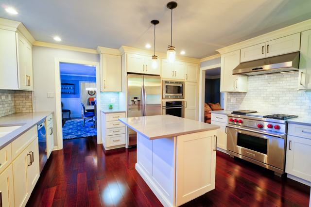 1104 Golf Ln, Wheaton, IL 60189 photo 3