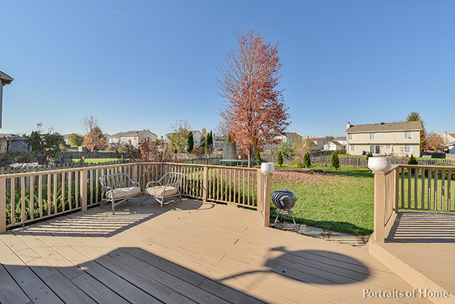2735 Lindgren Trl, Aurora, IL 60503 photo 16