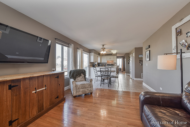 2735 Lindgren Trl, Aurora, IL 60503 photo 9