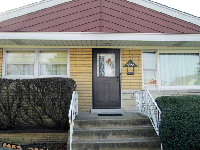 2216 Erika Dr, Broadview, IL 60155 photo 2