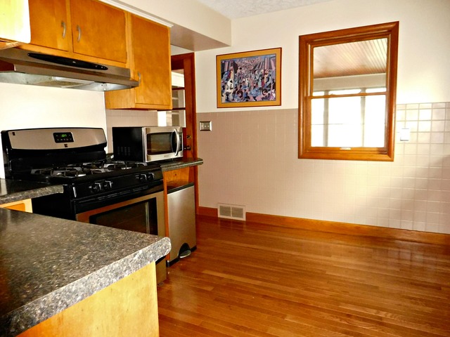 511 Robert Ave, Rockford, IL 61107 photo 8