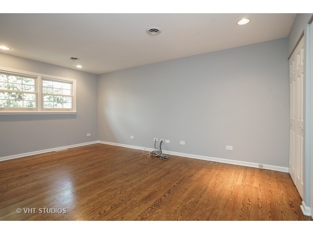 120 Coral Ln, Wheeling, IL 60090 photo 14