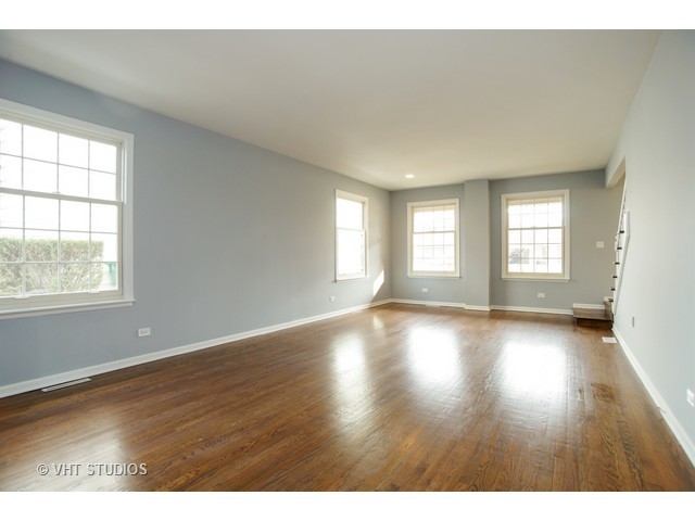 120 Coral Ln, Wheeling, IL 60090 photo 3