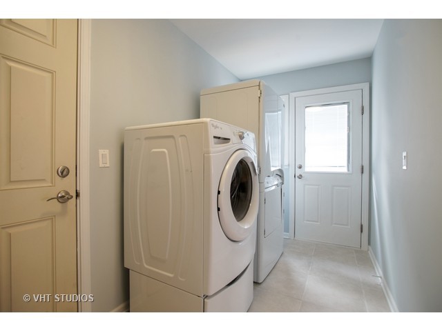 120 Coral Ln, Wheeling, IL 60090 photo 16