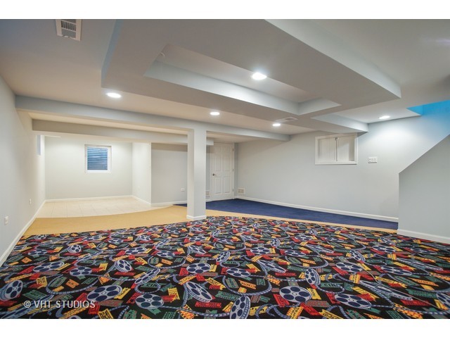 120 Coral Ln, Wheeling, IL 60090 photo 8