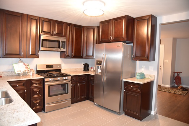 1005 Maple Ct, Lockport, IL 60441 photo 4