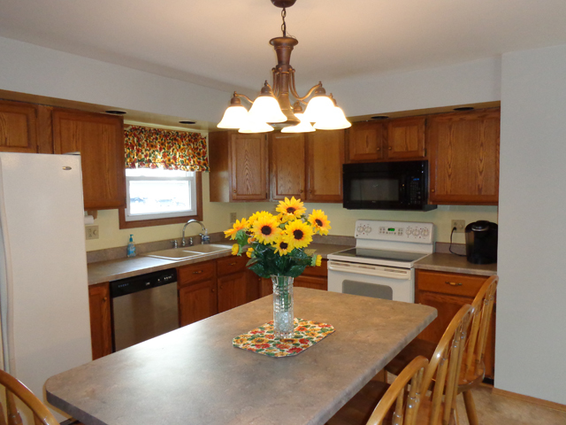 2883 E 765th Rd, Utica, IL 61373 photo 10