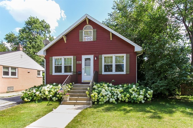 1305 E Walnut Ave, Des Plaines, IL 60016 photo 1