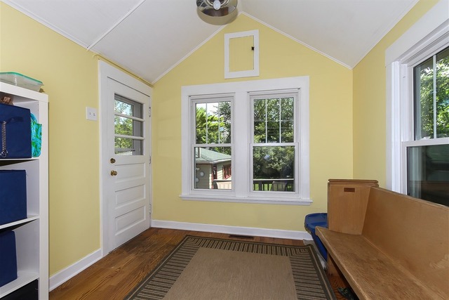 1305 E Walnut Ave, Des Plaines, IL 60016 photo 14