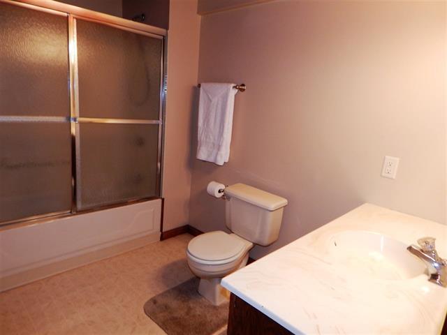 7448 Blanche Pl, Roscoe, IL 61073 photo 23