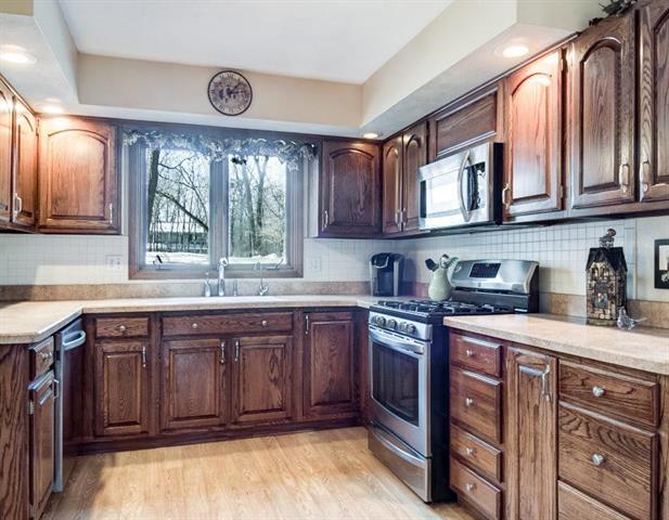 7448 Blanche Pl, Roscoe, IL 61073 photo 9